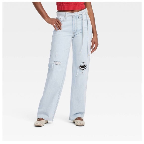 Universal Thread Denim - Universal Thread Women's Mid-Rise Tie-Waist Drawstring
Baggy Jeans - Light Wash